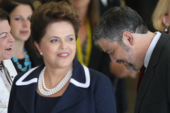 Dilma recebeu nesta segunda-feira o primeiro-ministro sueco, Fredrik Reinfeldt, e evitou comentar o enriquecimento de Palocci