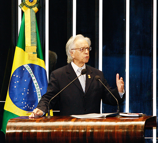 Senador Itamar Franco no plenrio; ex presidente brasileiro morre aos 81 anos em So Paulo