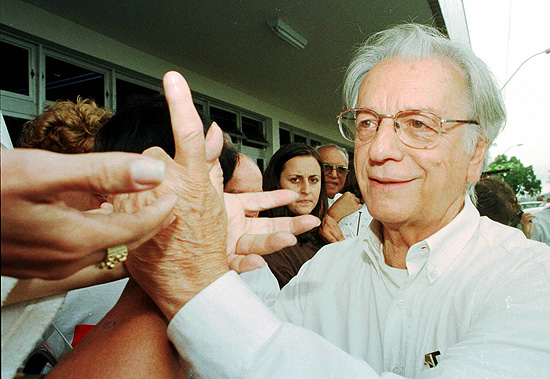 "[Itamar Franco, presidente da Repblica de 1992 a 1994, morre aos 81 anos em So Paulo]":http://fotografia.folha.uol.com.br/galerias/3410-itamar-franco 