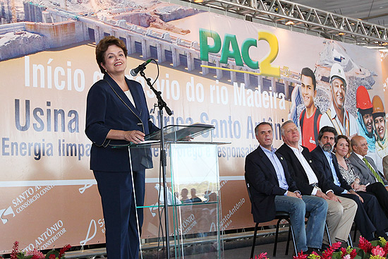 Em Rondônia, Dilma defendeu a construção de hidrelétricas e falou sobre um segundo mandato pela primeira vez