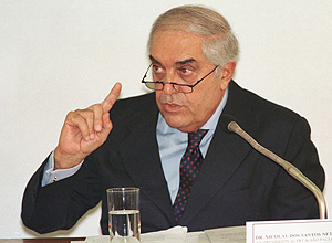 O ex-juiz Nicolau dos Santos Neto durante depoimento no Senado em 1999