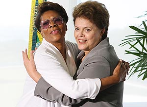 Dionne Warwick encontrou a presidente Dilma Rousseff em agosto do ano passado, no Palcio do Planalto