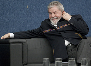 Ex-presidente Lula convoca aliados e assume negociação da reforma política