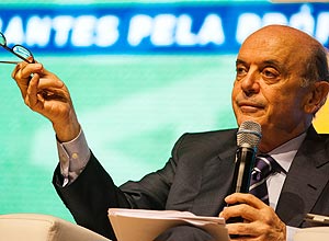 Serra defende prévias no PSDB e anuncia entrada na disputa