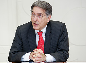 Ministro Fernando Pimentel (Desenvolvimento)