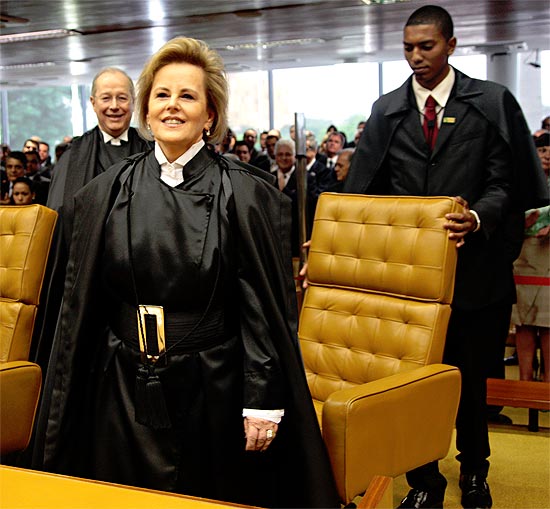 Rosa Maria Weber toma posse como ministra do Supremo 