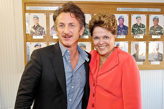 A presidente Dilma Rousseff durante audiência concedida ao ator Sean Penn