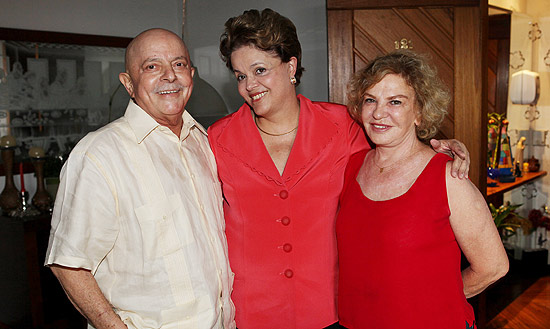 Lula, Dilma e Marisa no apartamento do ex-presidente em São Bernardo do Campo