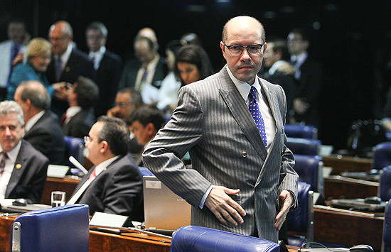 Demóstenes Torres esteve ontem no plenário do Senado, mas evitou falar sobre o caso Carlinhos Cachoeira