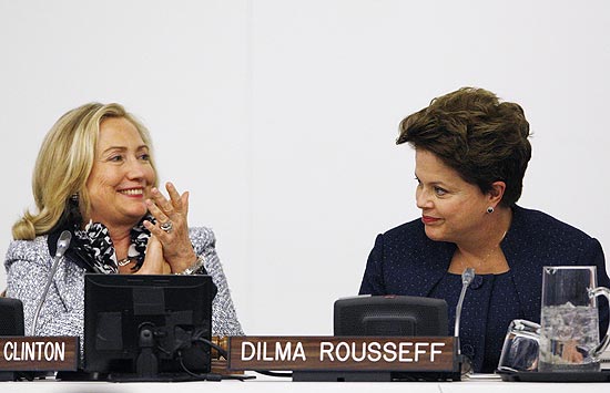 Hillary, então secretária de Estado americana, e Dilma, então presidente, em encontro na ONU, em 2011