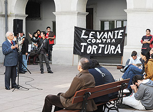 Ato realizado contra a ditadura militar em maio no ptio da Faculdade de Direito da USP