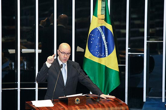 Na tribunal do Senado, Demóstenes Torres (sem partido-GO) faz novamente discurso de defesa