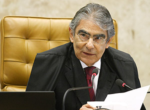 O presidente do Supremo, Carlos Ayres Britto, durante sesso de julgamento do mensalo