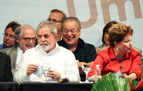Em congresso do PT em Braslia, Lula e Dilma apoiaram ato de desagravo ao ex-ministro Jos Dirceu