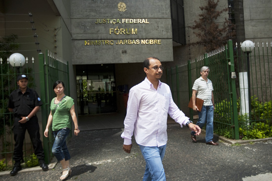 Paulo Vieira, ex-diretor da ANA, deixa prdio da Justia Federal em SP