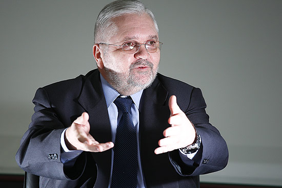 Gurgel, durante entrevista na sala de reuniões de seu gabinete em Brasília