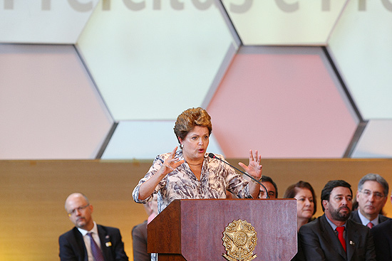 A presidente Dilma Rousseff participa do encontro nacional com os prefeitos do país