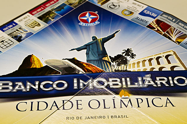 Tabuleiro do jogo Banco Imobiliário Cidade Olímpica.