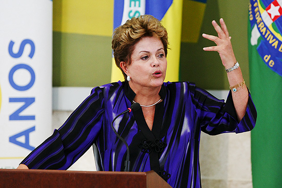 A presidente Dilma Rousseff discursa em reunio do Conselho de Desenvolvimento Econmico e Social, o "Conselho"