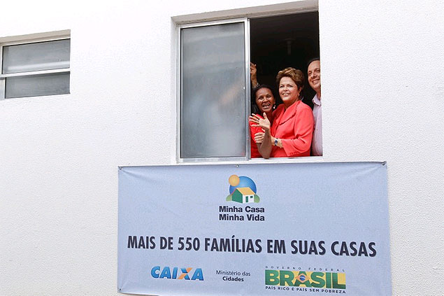 Dilma participa de entrega de casas do programa Minha Casa, Minha Vida na Paraíba