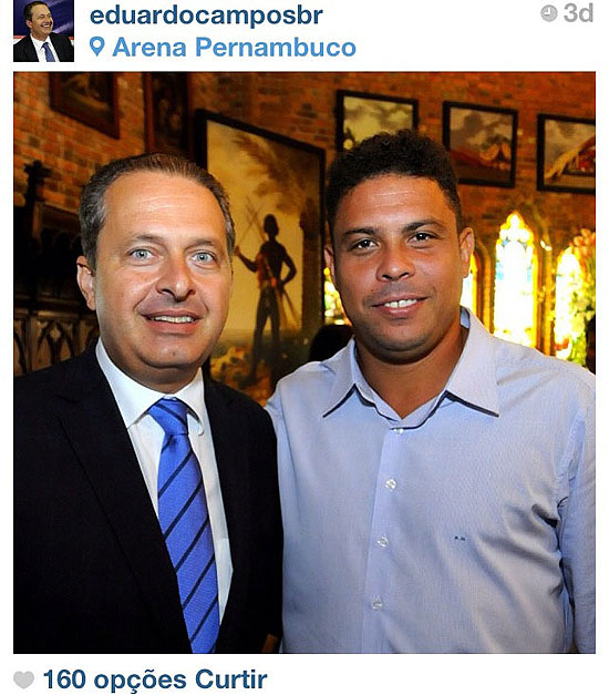 Foto do governador Eduardo Campos (PE) com o ex-jogador Ronaldo no Instagram
