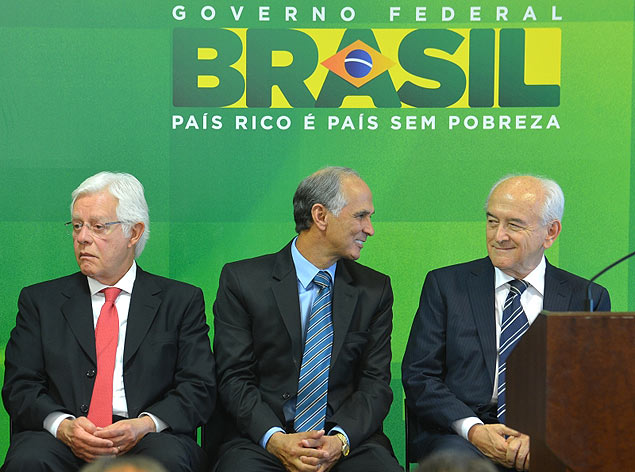 Os ministros Moreira Franco Aviao), Antnio Andrade (Agricultura) e Manoel Dias (Trabalho) durante posse no Palcio do Planalto