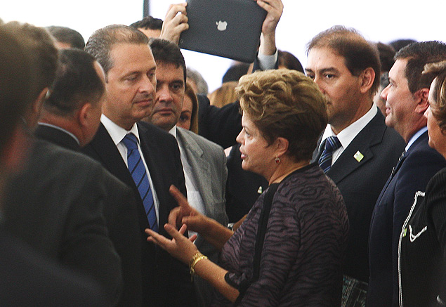 Dilma Roussefff com Eduardo Campos durante reunião com governadores na semana passada