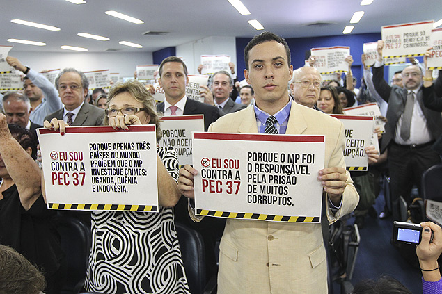 Promotores e procuradores de So Paulo lanam novo manifesto contra a PEC que prope limitar o poder de investigao