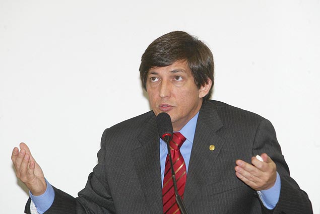 Ex-deputado Carlos Rodrigues (PL-RJ) foi condenado por lavagem de dinheiro e corrupo passiva pelo Supremo 