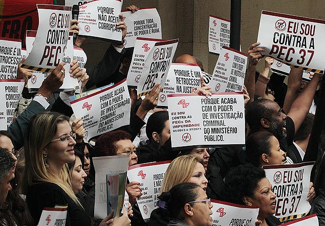 Manifestação contra a PEC 37 em São Paulo 