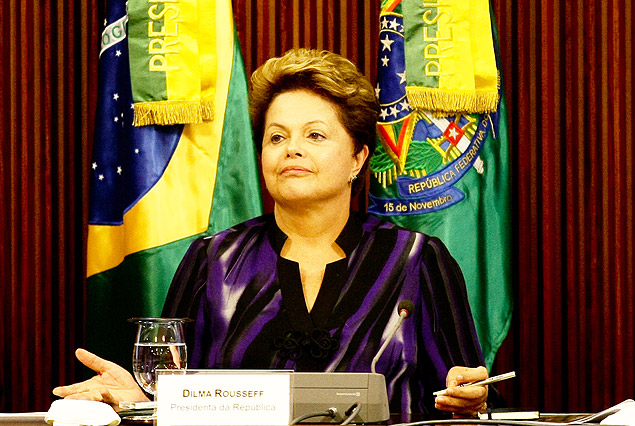 A presidente Dilma Rousseff durante reunião com governadores e prefeitos para tratar das demandas das manifestações 