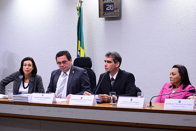 Regina Helena Costa, Vital do Rgo, Rogrio Schietti Machado Cruz e Eunice Carvalhido durante sabatina na CCJ