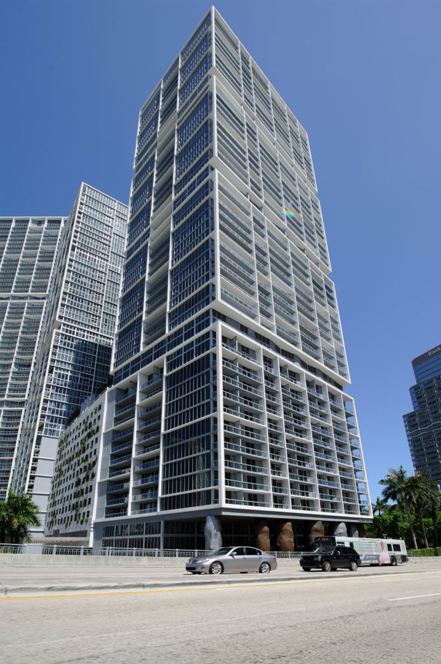 O condomnio de Miami em que fica o apartamento 