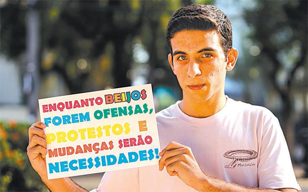 Jo�o Pedro Teixeira organiza protesto para criticar posi��o da igreja sobre rela��es gays