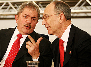 PT e partidos aliados conseguem assinaturas para tentar novo plebiscito para reforma política, diz Rui Falcão
