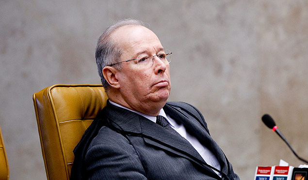 O ministro Celso de Mallo, o mais antigo do STF; a decisão sobre os embargos será decidida por ele na próxima sessão