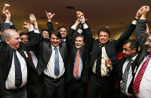 Paulo Pereira da Silva comemora a criação do partido Solidariedade, que se torna o 32º partido político do país