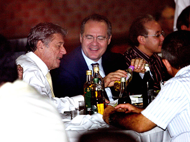 Prefeitos de Alagoas oferecem jantar para o presidente do Senado, Renan Calheiros, no restaurante Don Francisco, em Braslia
