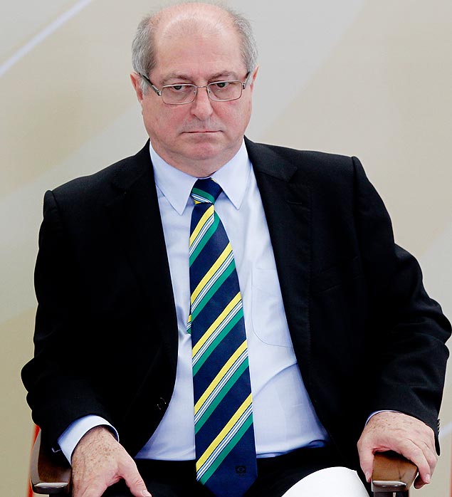 Ministro das Comunicaes, Paulo Bernardo, em Braslia