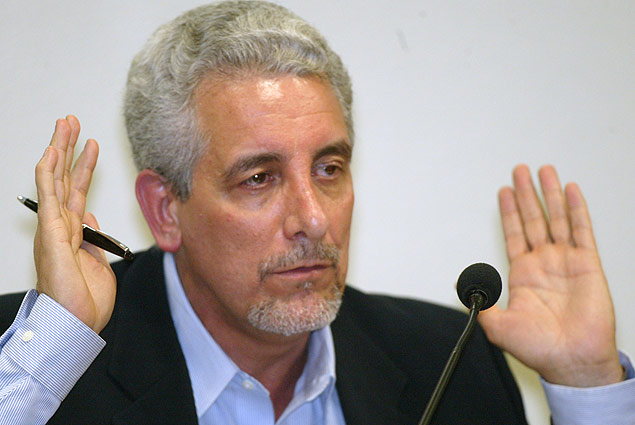 Ex-diretor de Marketing do Banco do Brasil Henrique Pizzolato em depoimento a CPI, em agosto de 2005