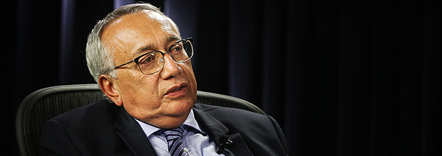 BRASÍLIA, DF, BRASIL, 24-02-2014: Entrevista do ministro do Turismo Gastão Vieira, à Folha (Poder e Política) no estúdio do UO/Folha, em Brasília. (Foto: Sérgio Lima/Folhapress, PODER)