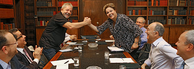 Lula e Dilma em reunio com alguns dos principais nomes que iro trabalhar na campanha pela reeleio