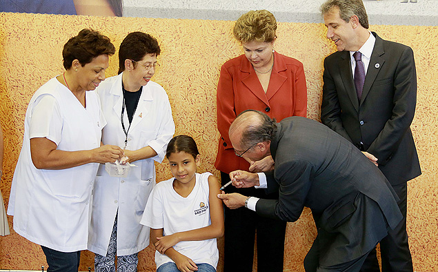 Dilma Rousseff com o ministro Arthur Chioro (Sade) e o governador Geraldo Alckmin (PSDB-SP)