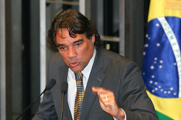 O senador Edison Lobo Filho (PMDB-MA) discursa no plenrio do Senado durante sesso