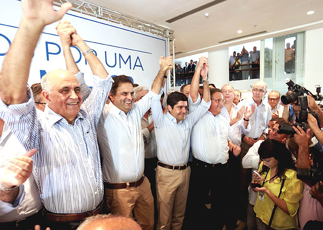 Aécio participa, ao lado de ACM Neto, do lançamento de pré-candidaturas da oposição na Bahia