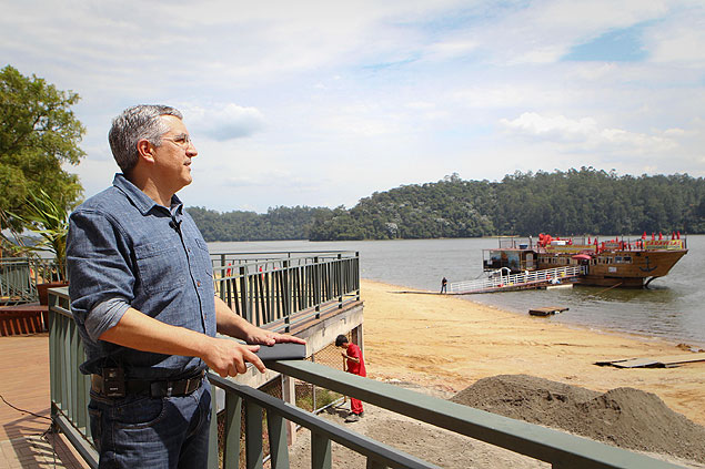 Alexandre Padilha em visita  represa Billings, um dos maiores reservatrios da Grande SP