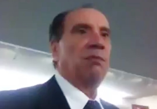 O senador Aloysio Nunes (PSDB-SP) em vídeo feito por blogueiro