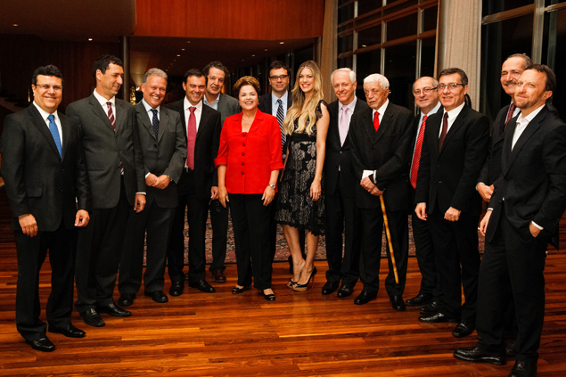 Presidenta Dilma Rousseff se rene com jornalistas esportivos durante jantar no Palcio da Alvorada, em Braslia