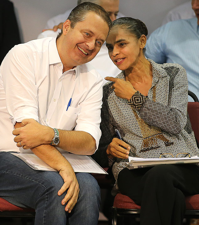 Campos e Marina em encontro com militantes em Goinia