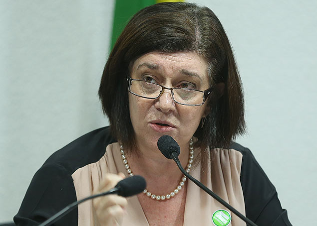 Diretora-geral da ANP, Magda Chambriard, depe  CPI da Petrobras no Senado